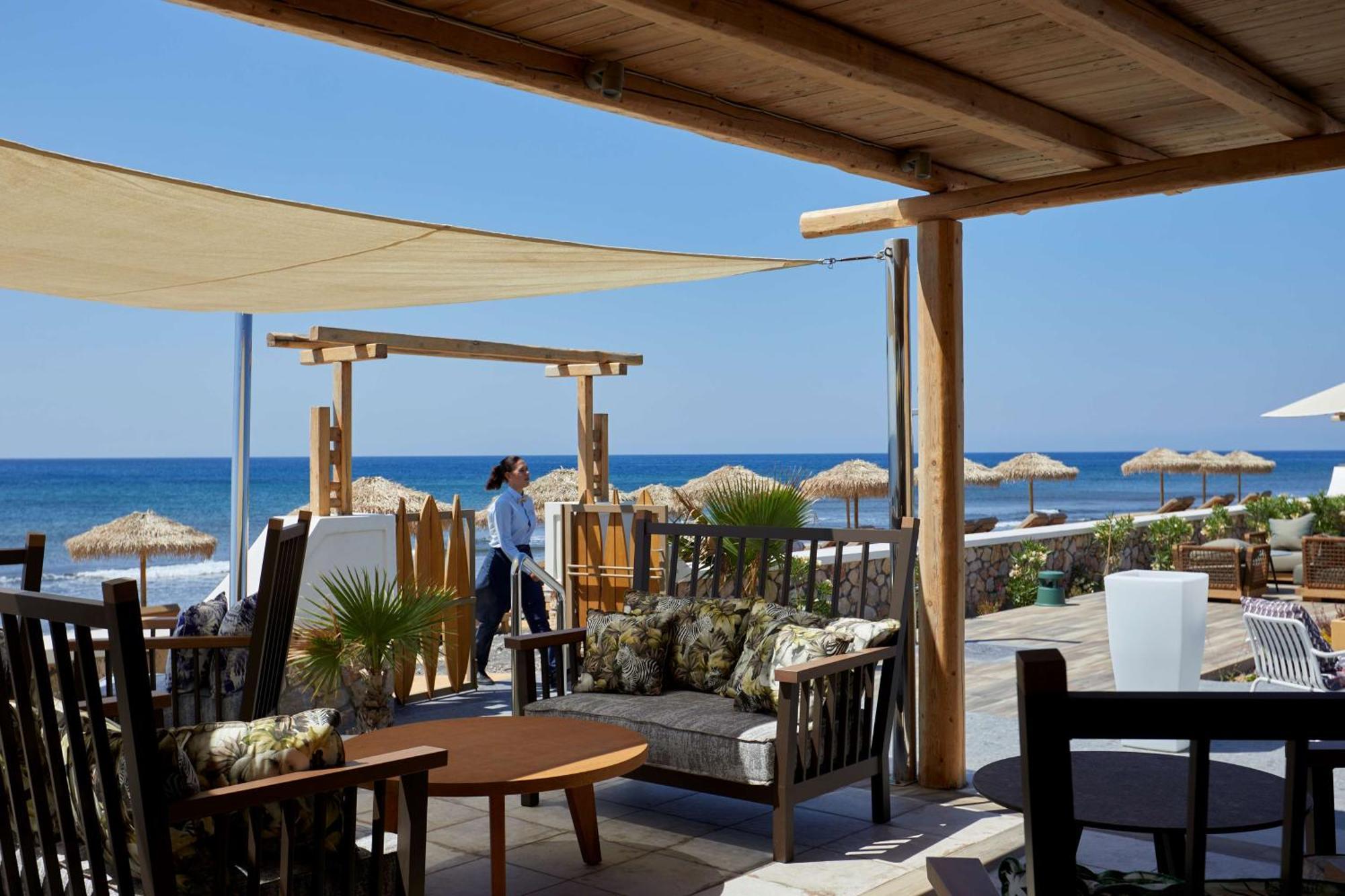 Sea Breeze Santorini Beach Resort, Curio By Hilton Agios Georgios  Exterior foto