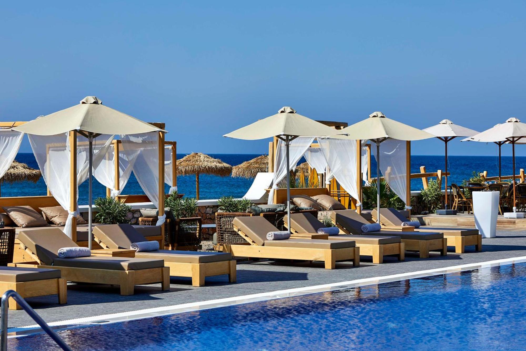 Sea Breeze Santorini Beach Resort, Curio By Hilton Agios Georgios  Exterior foto